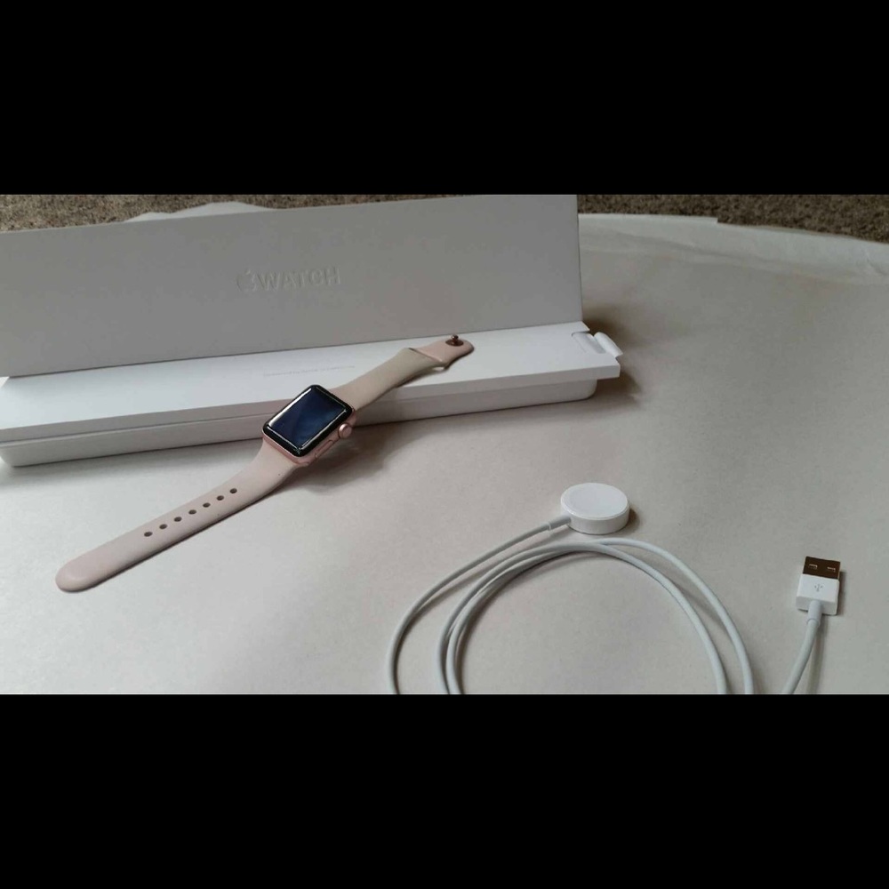 APPLE WATCH series 2 Rose Gold